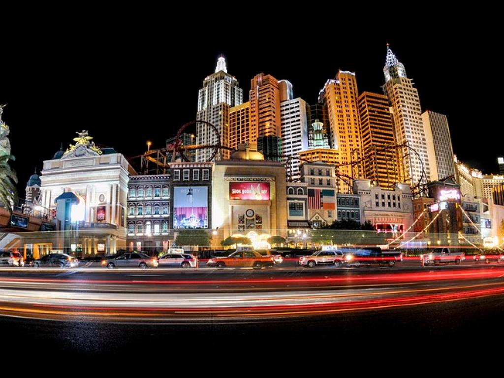 Wynn casino stocks gambling themed jewelry