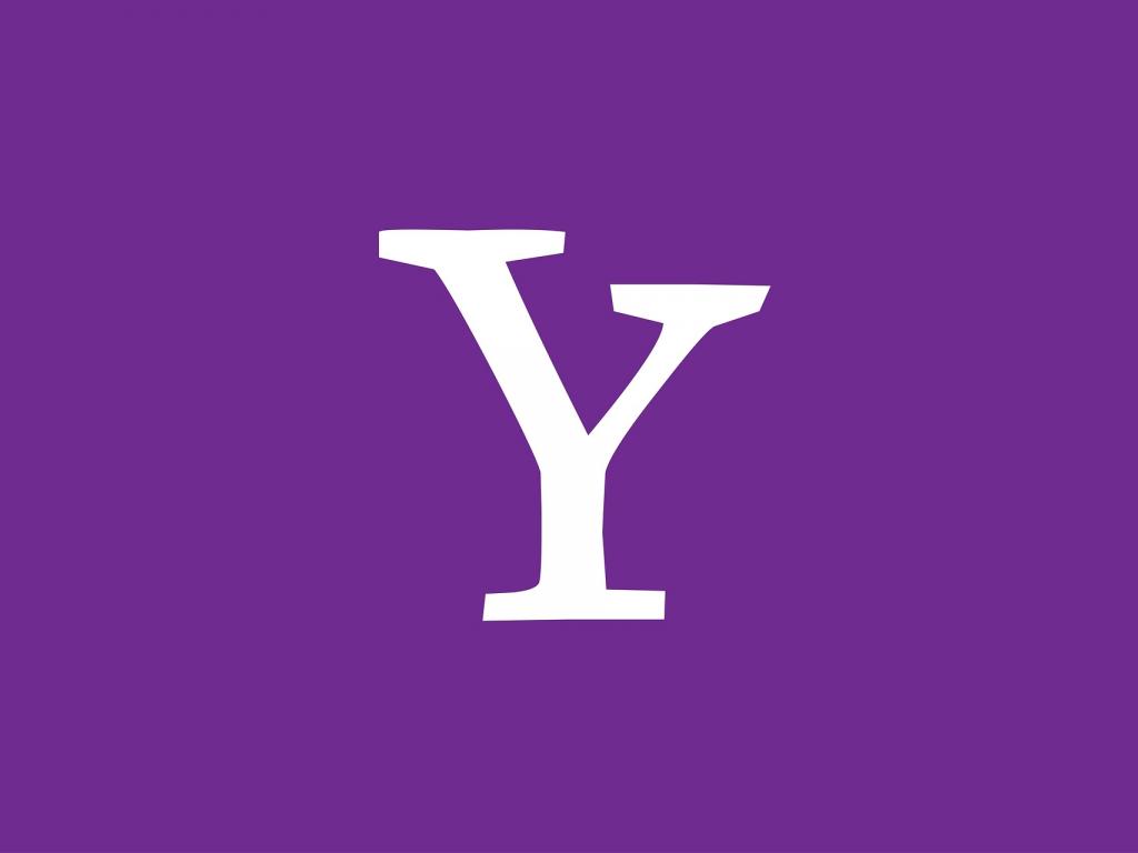 Yahoo profit beats Wall St., some analysts worry over effect of hack