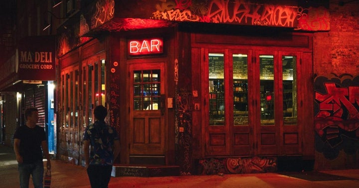 Business Owner Trying To Sell 2 Manhattan Bars For 25 Bitcoins
