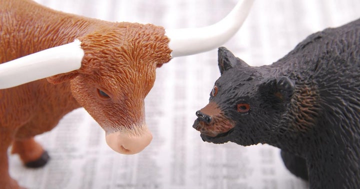 Benzinga's Bulls And Bears Of The Week: Apple, Disney, Starbucks, Tiffany And More