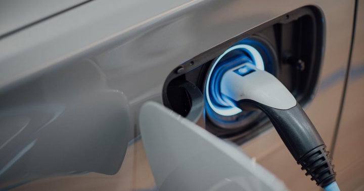 Why Cathie Wood's Ark Expects Next Major EV Adoption Cycle Around $25,000 Price Point Why Cathie Wood's Ark Expects Next Major EV Adoption Cycle Around $25,000 Price Point
