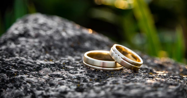 Coinbase Employees Exchange Nft Wedding Rings On Ethereum Blockchain During Ceremony Benzinga