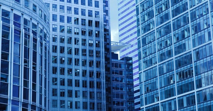Why Deutsche Boerse Resumes Coinbase Shares Trading After Announcing Delisting