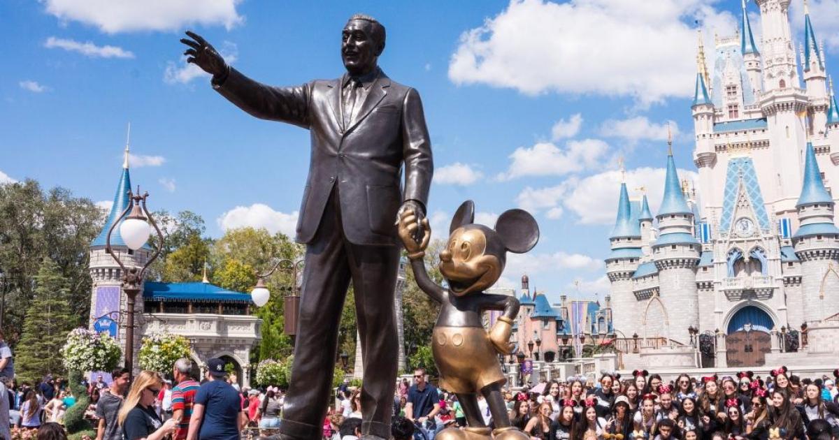 Benzinga's Bulls And Bears Of The Week: Disney, QuantumScape, Tesla, Walmart And More