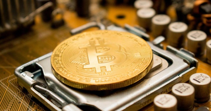 Bitcoin Creeps Back Towards $ 60,000 Mark As Robinhood, Kraken Numbers Specify Crypto Frenzy Here To Stay