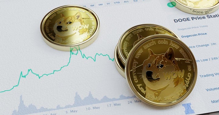Read more about the article Dogecoin Paws Up Over Resistance As Bulls & Bears Battle