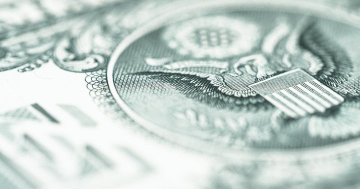 Stubbornly Strong Dollar Could Remain That Way