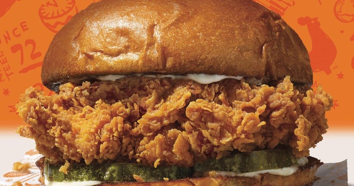Analyst Breaks Down Popeye's Chicken Sandwich, Impact On Rivals