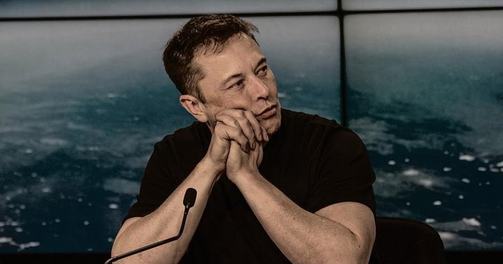 Elon Musk's Net Worth Drops $20B Since 'SNL,' Analyst Predicts Bitcoin Backtrack Will Increase Tesla Volatility