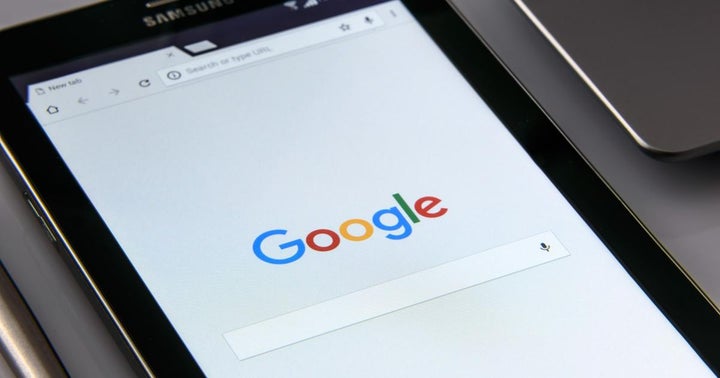 Analysts Applaud Alphabet Earnings: 'An Incredible Advertising Business'