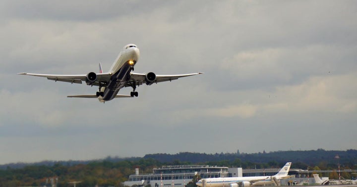 Why Cramer Is Advising You To Buy The Dip In Boeing