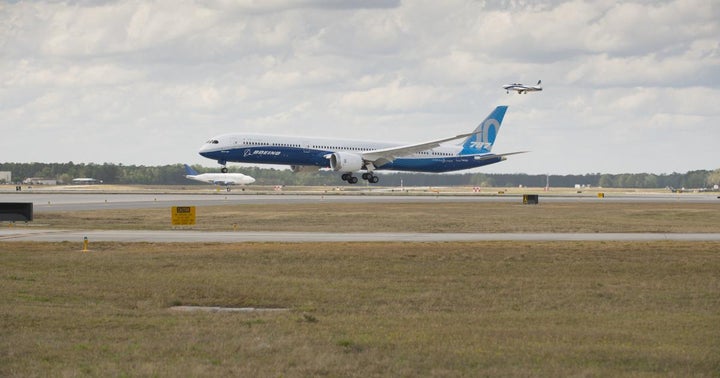 Why Boeing Is A Bad Trade, But A Good Investment