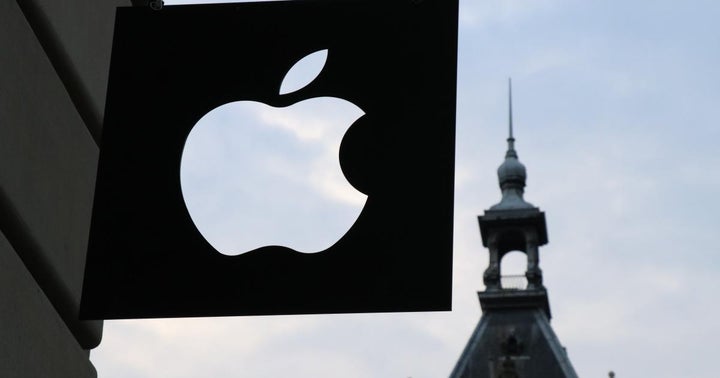 Looking For Ideas Beyond Apple? Expert Traders Say These 2 Stocks Could Benefit From Halo Effect