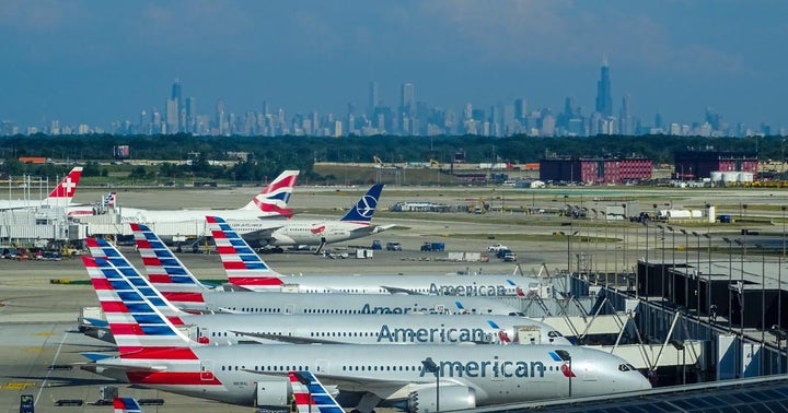Benzinga Survey: Will American Airlines Stock Reach $30 By 2022?