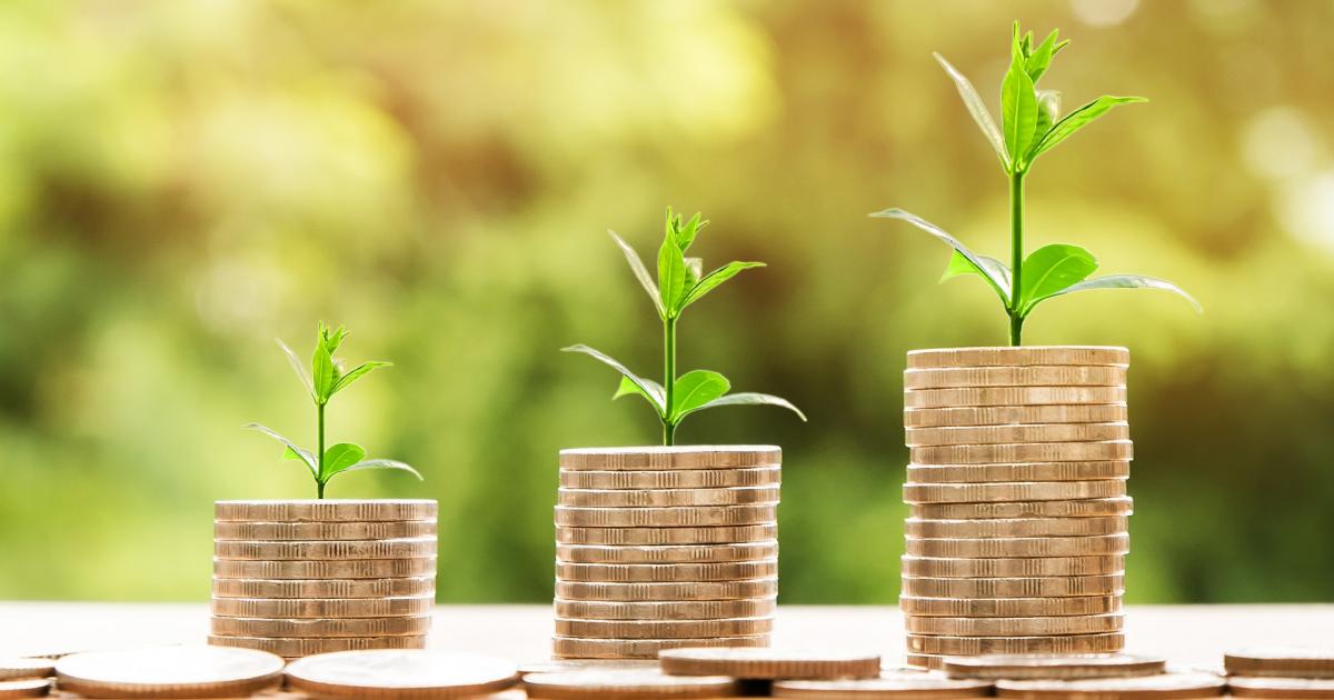Growth ETFs Can Keep Commanding Premiums Over Value