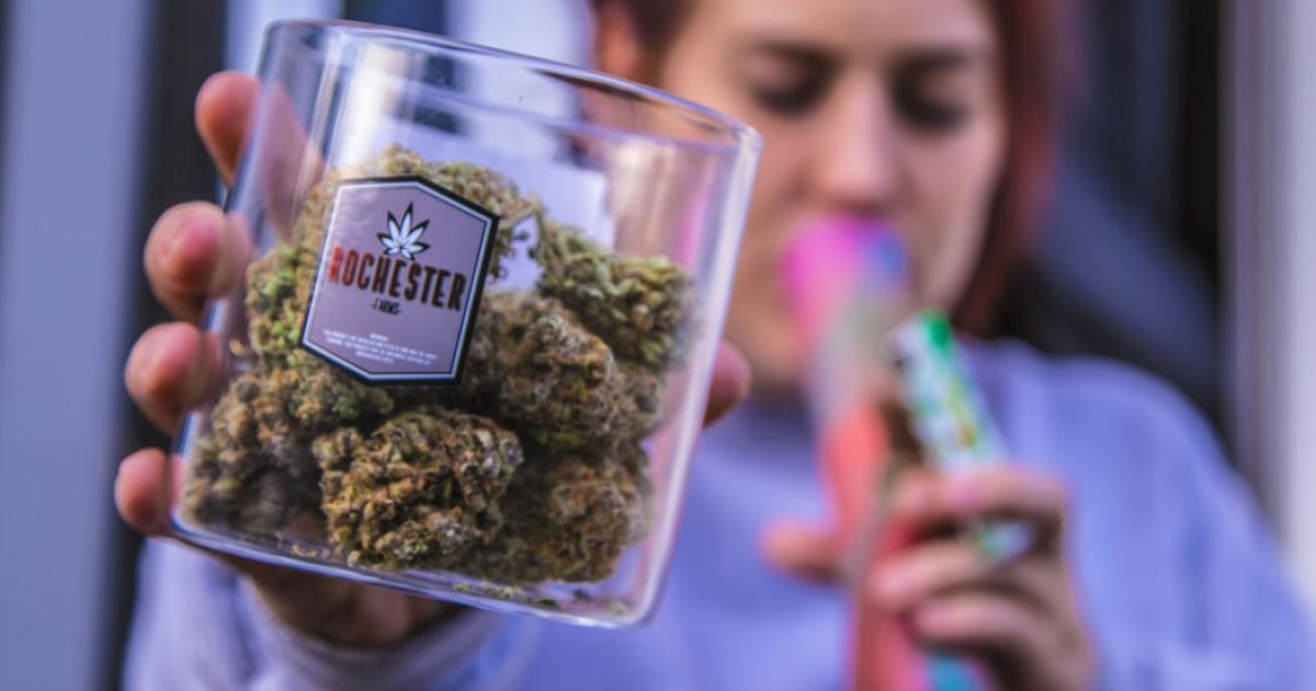'Miss Representation': Stoner Women On Film And TV