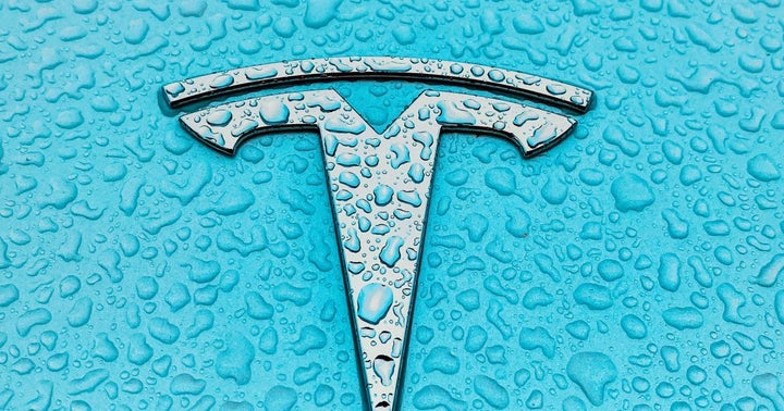 Tesla Says Will Continue To 'Accumulate' Bitcoin, Believes In Long-Term Value Of The Crypto