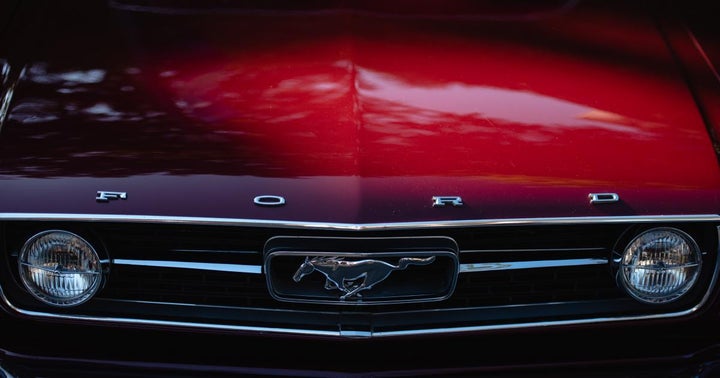Why Cramer Thinks Ford Will Emerge As Underdog To Outperform Recovery Favorites