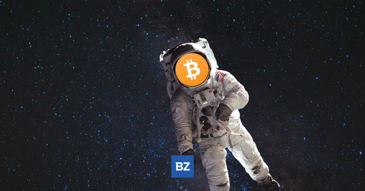Bitcoin To The Moon - BTC 62K Bitcoin To The Moon - BTC 62K