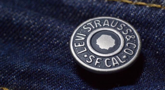 Levi Strauss Shares Fall After Q2 Earnings Miss