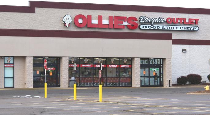 2 Takes On Ollie's Bargain's Q1: KeyBanc Bullish, Wells Fargo Neutral