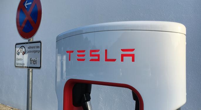 Tesla Q4 Earnings Preview: Can The Good News Keep Coming?